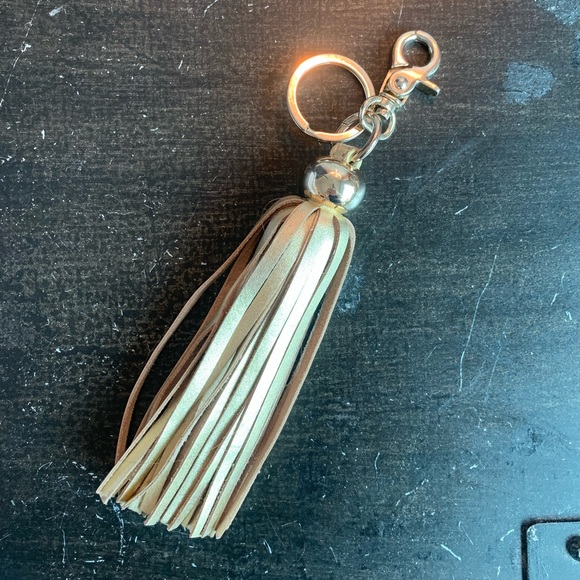 Gold Keychain - Picture 3 of 5